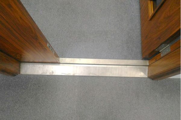 Doorsill giúp ngăn khói và cách âm hiệu quả cho cửa chống cháy