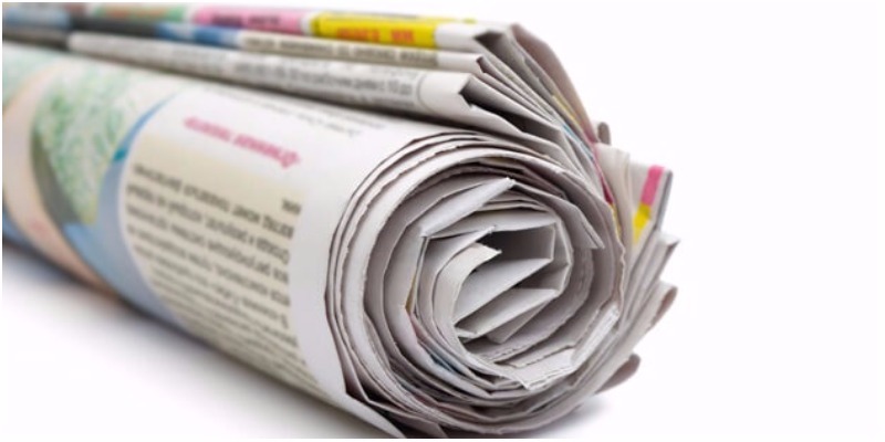 lau kính bằng giấy báo